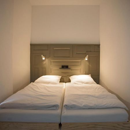 Aparthotel Schillinger-Berlin Am Tempelhofer Feld Zimmer foto