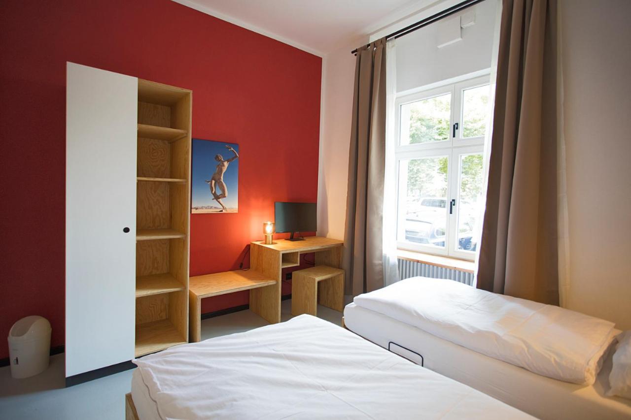 Aparthotel Schillinger-Berlin Am Tempelhofer Feld Exterior foto